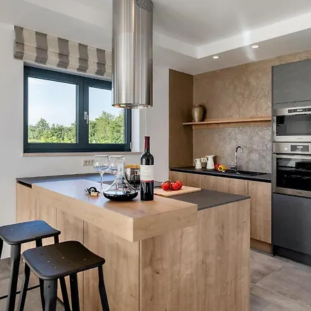 Vitis Vitae * Peresiji