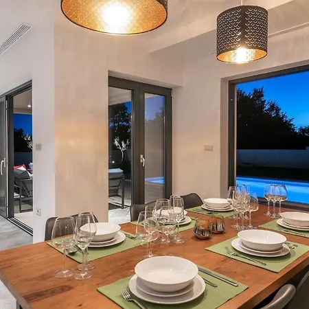 Vitis Vitae * Peresiji