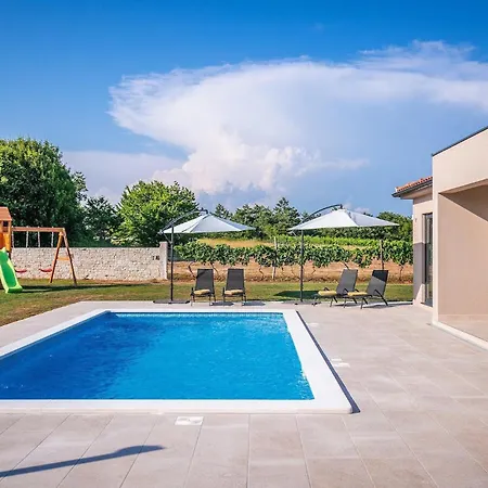 Vitis Vitae 펜션 *